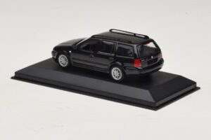 Volkswagen Golf Mk4 Variant Sport Highline BBS Edition Zwart Vervangende Doos Minichamps 1:43 GOLF008-R1 Metaal — afbeelding 3 van 5