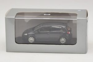 Volkswagen Golf Plus Mk5 Zwart Minichamps 1:43 GOLF007 Metaal — afbeelding 5 van 5