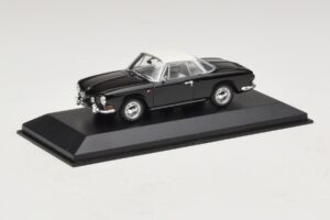 Volkswagen Karmann Ghia Zwart met wit dak Minichamps 1:43 430050224 Metaal — afbeelding 2 van 5
