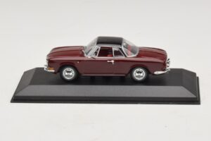 Volkswagen Karmann Ghia Rood Met Zwart Dak Minichamps 1:43 GHIA002 Metaal