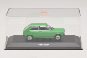 Volkswagen Polo Mk1 Groen Maxichamps 1:43 940050501 Metaal — afbeelding 4 van 5