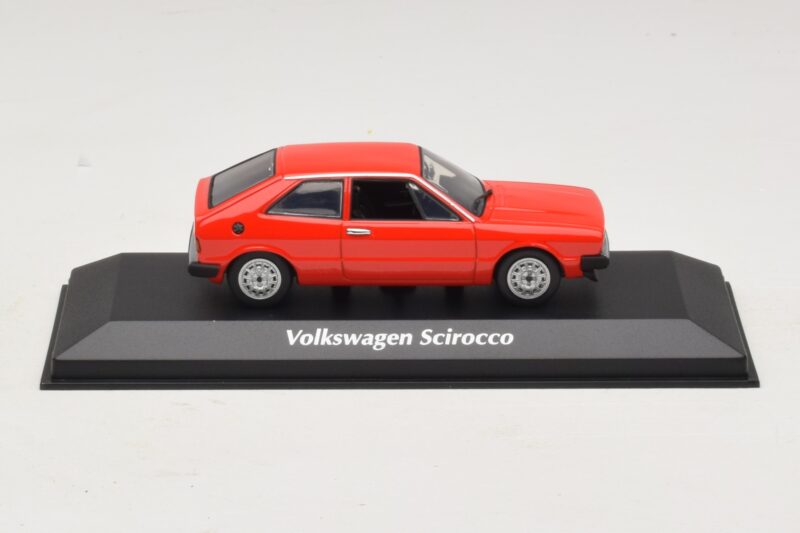 Volkswagen Scirocco Mk1 Rood Maxichamps 1:43 940050422 Metaal