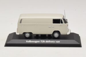 Volkswagen T2b Bestelbus Grijs Maxichamps 1:43 940053060 Metaal