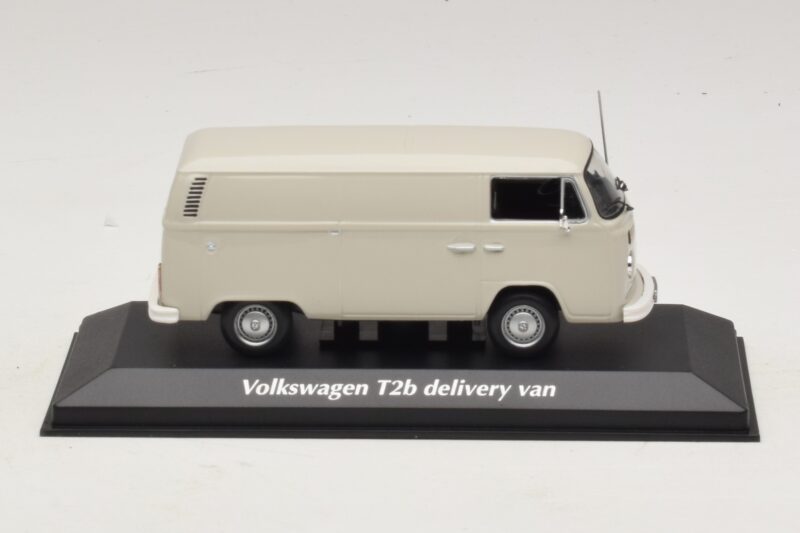Volkswagen T2b Bestelbus Grijs Maxichamps 1:43 940053060 Metaal