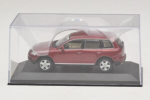 Volkswagen Touareg 7L Rood Minichamps 1:43 TOUAREG003 Metaal — afbeelding 4 van 5