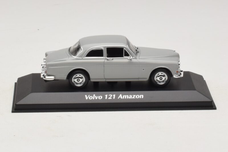 Volvo 121 Amazon Grijs Maxichamps 1:43 940171000 Metaal