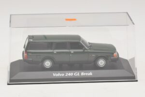 Volvo 240 GL Stationwagon Donkergroen Maxichamps 1:43 940171411 Metaal — afbeelding 4 van 5
