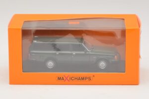 Volvo 240 GL Stationwagon Donkergroen Maxichamps 1:43 940171411 Metaal — afbeelding 5 van 5