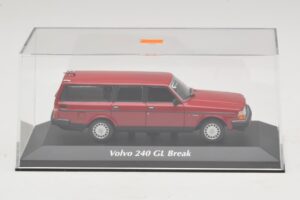 Volvo 240 GL Station Rood Maxichamps 1:43 940171410 Metaal — afbeelding 5 van 5