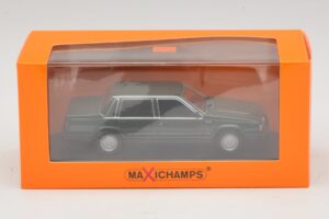 Volvo 740 Donkergroen Maxichamps 1:43 940171700 Metaal — afbeelding 5 van 5